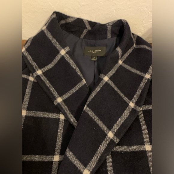 Ann Taylor wool blend windowpane coat Size MP - Picture 15 of 16